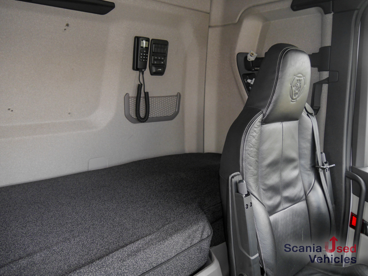 SCANIA S 590 A4x2EB - V8 - - Cabeza tractora: foto 2 SCANIA S 590 A4x2EB - V8 - - Cabeza tractora: foto 2