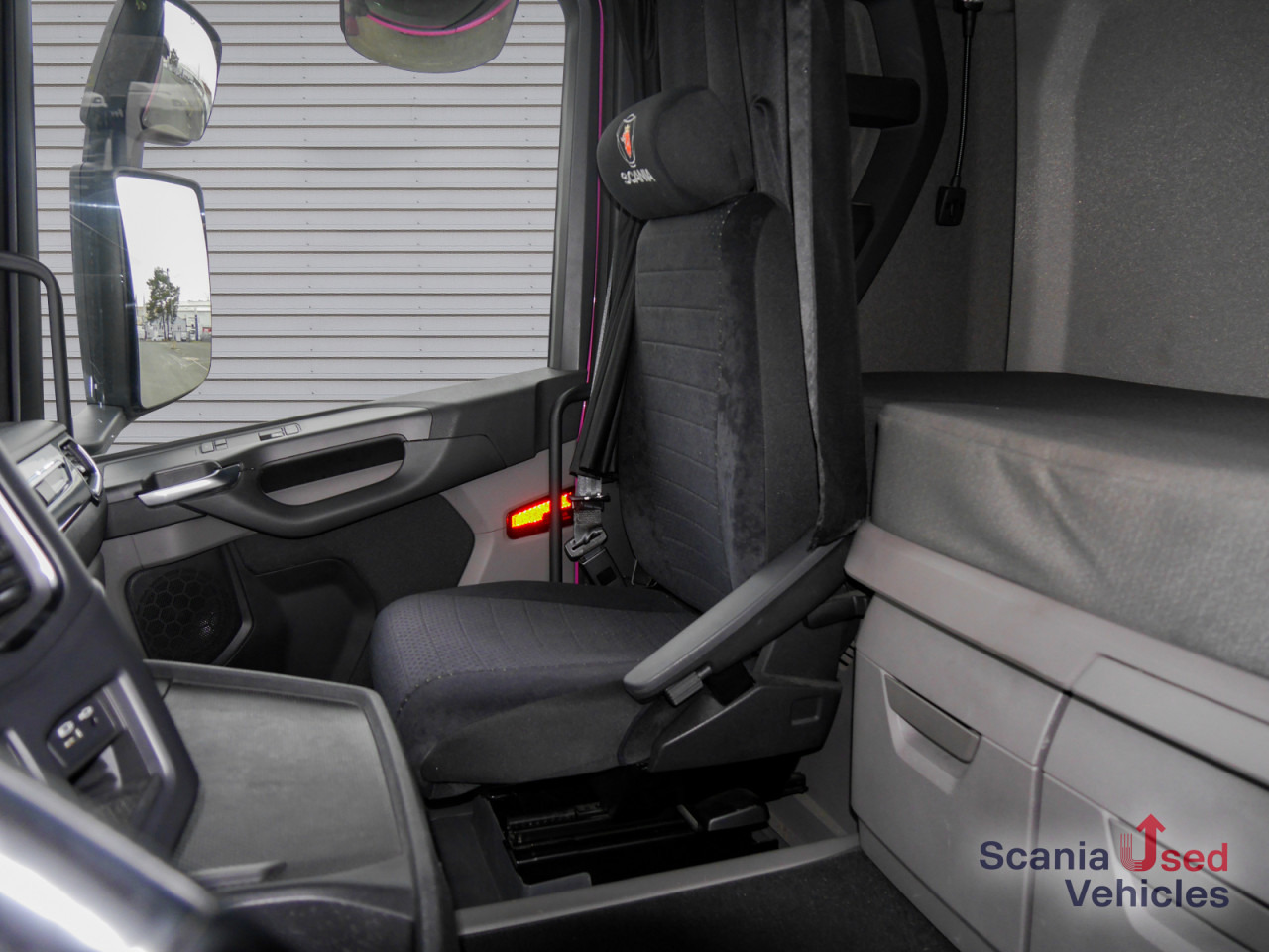 SCANIA R 410 B6x2*4NB - Pritsche / Plane / LBW - - Camión lona: foto 2 SCANIA R 410 B6x2*4NB - Pritsche / Plane / LBW - - Camión lona: foto 2