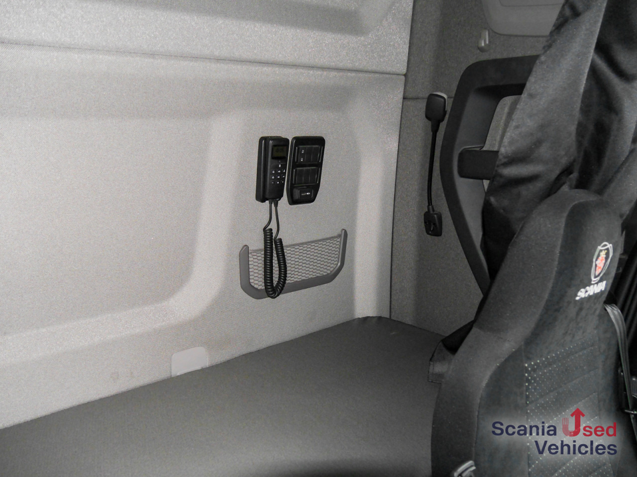 SCANIA R 410 B6x2*4NB - Pritsche / Plane / LBW - - Camión lona: foto 3 SCANIA R 410 B6x2*4NB - Pritsche / Plane / LBW - - Camión lona: foto 3