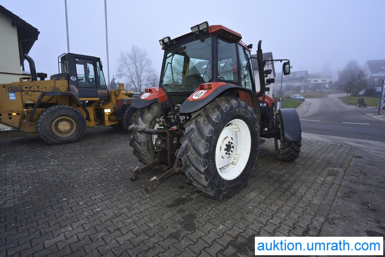 NEW HOLLAND M100 4x4 - Tractor: foto 5 NEW HOLLAND M100 4x4 - Tractor: foto 5