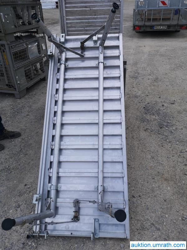 Posten Konvolut Zarges Plattform Laufsteg Bühne Überstieg Gehsteig Sockel Treppen Aluminium hochwertig - Equipo de taller: foto 3 Posten Konvolut Zarges Plattform Laufsteg Bühne Überstieg Gehsteig Sockel Treppen Aluminium hochwertig - Equipo de taller: foto 3