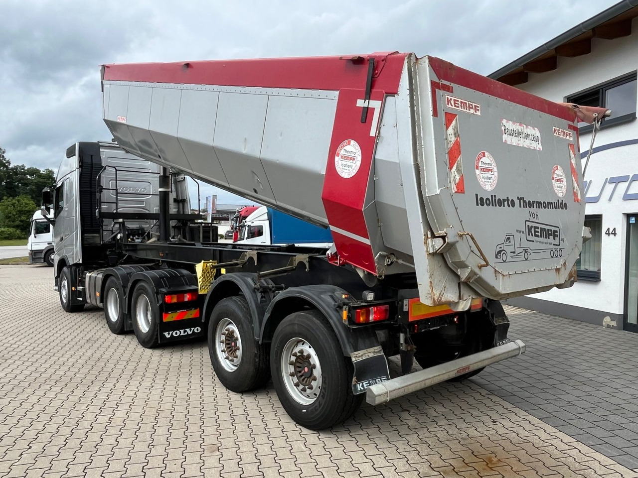 Volvo FH 540 6x4 mit Kempf Thermokippmulde - Cabeza tractora: foto 2 Volvo FH 540 6x4 mit Kempf Thermokippmulde - Cabeza tractora: foto 2