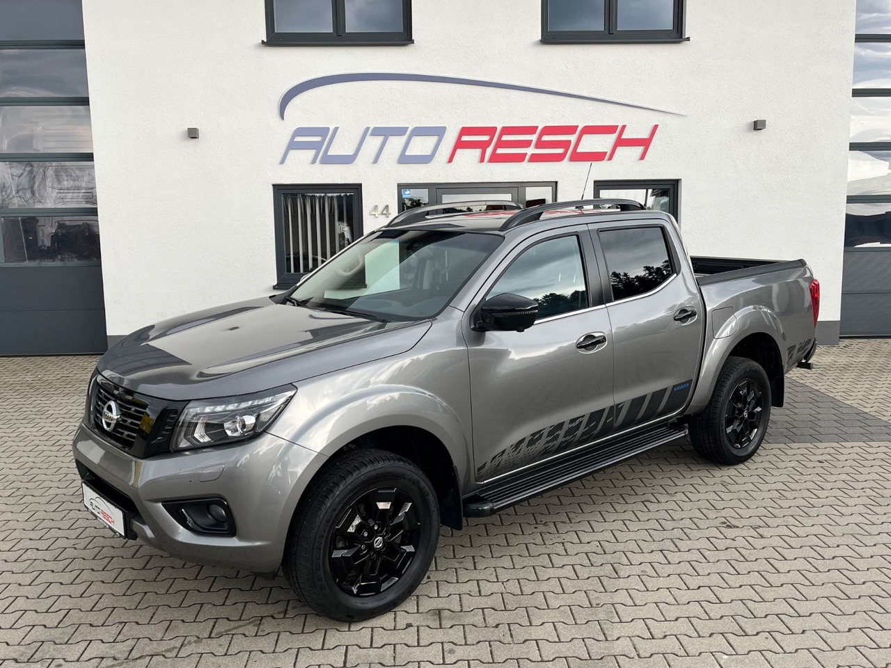 Nissan Navara NP300 N-Guard Double Cab 4x4 - SUV/ Todoterreno: foto 1 Nissan Navara NP300 N-Guard Double Cab 4x4 - SUV/ Todoterreno: foto 1