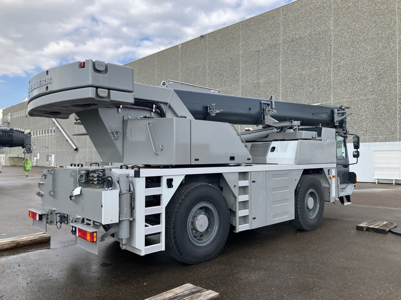 Liebherr LTM 1030-2.1 - Autogrúa: foto 2 Liebherr LTM 1030-2.1 - Autogrúa: foto 2