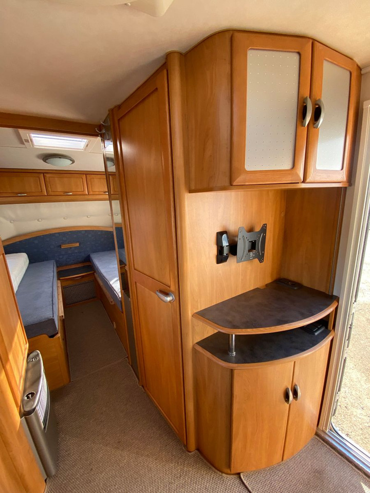 Caravana HYMER / ERIBA / HYMERCAR Nova 530 Swing mit Längsbetten und Moser, top Zu: foto 19