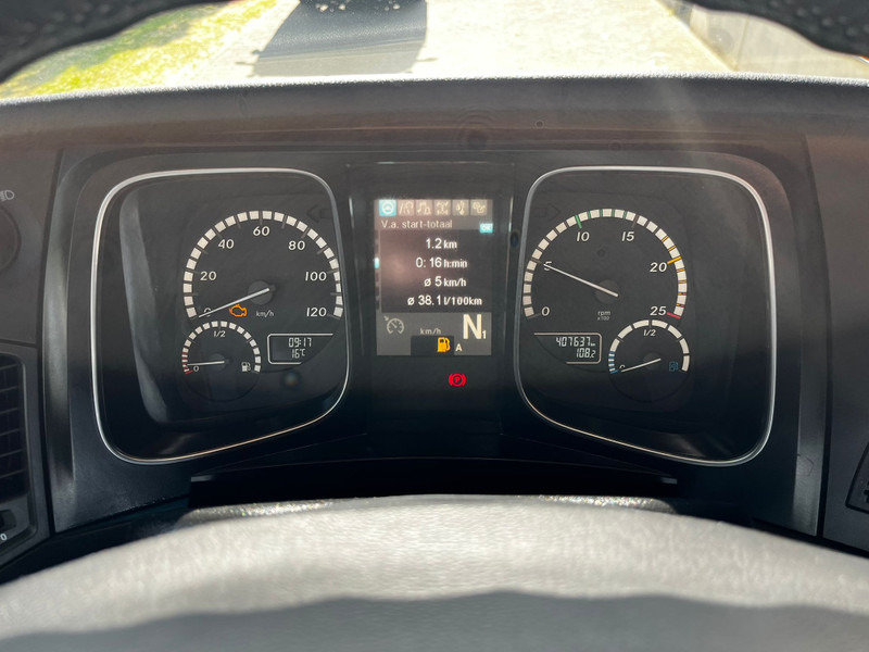 Cabeza tractora Mercedes-Benz Actros 1843 / Retarder / Hydarulic / ADR: foto 10 Cabeza tractora Mercedes-Benz Actros 1843 / Retarder / Hydarulic / ADR: foto 10