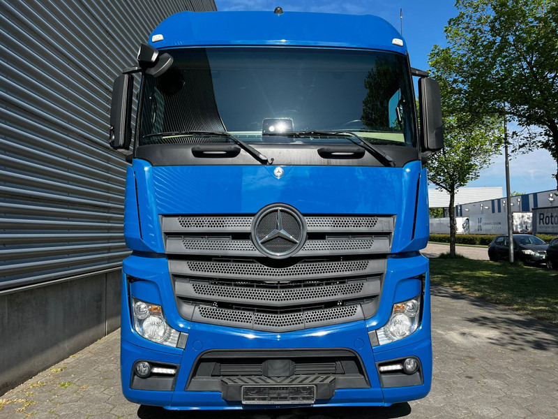 Mercedes-Benz Actros 1843 / Retarder / Hydarulic / ADR - Cabeza tractora: foto 4 Mercedes-Benz Actros 1843 / Retarder / Hydarulic / ADR - Cabeza tractora: foto 4