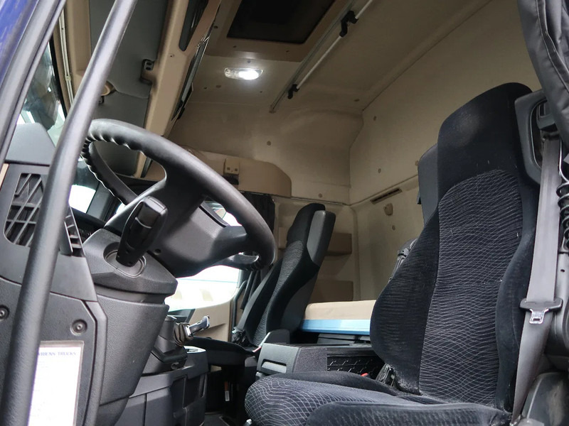 Foto del interior 1: Cabeza tractora Mercedes-Benz Actros 1842 Euro 5, Big Space, TUV, Automatic, NL Truck TOP!