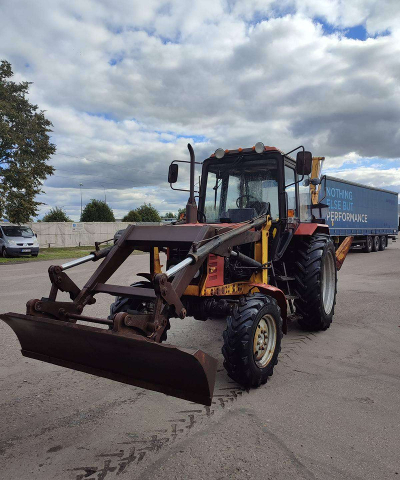 MTZ 82.1 - Retroexcavadora: foto 2 MTZ 82.1 - Retroexcavadora: foto 2