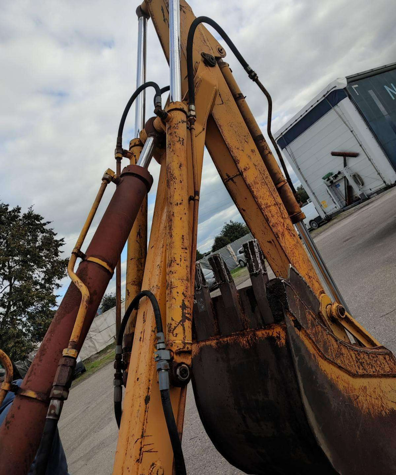 MTZ 82.1 - Retroexcavadora: foto 5 MTZ 82.1 - Retroexcavadora: foto 5