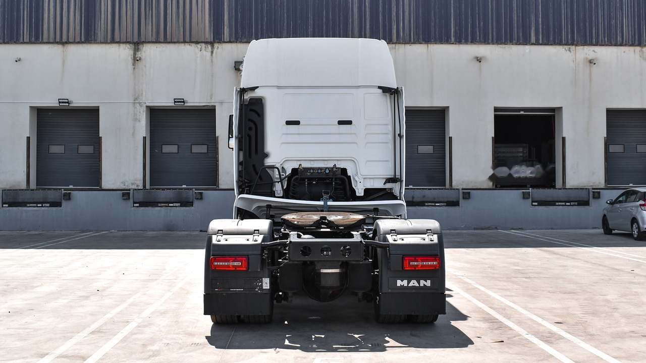 MAN TGX 18.500 4X2 BLS AUTOMATIC - Cabeza tractora: foto 5 MAN TGX 18.500 4X2 BLS AUTOMATIC - Cabeza tractora: foto 5