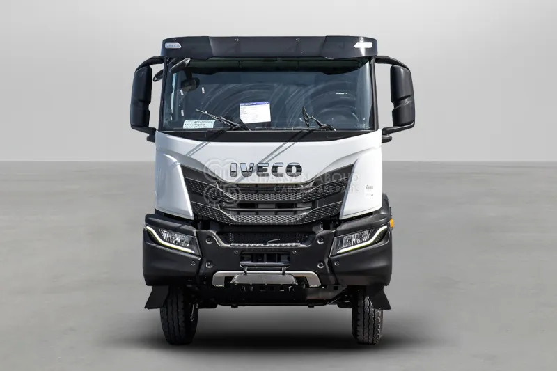 Iveco T-WAY AT380T47H 6x4 R24 Tyres Chassis - Barcelona Stock - Camión chasis: foto 2 Iveco T-WAY AT380T47H 6x4 R24 Tyres Chassis - Barcelona Stock - Camión chasis: foto 2