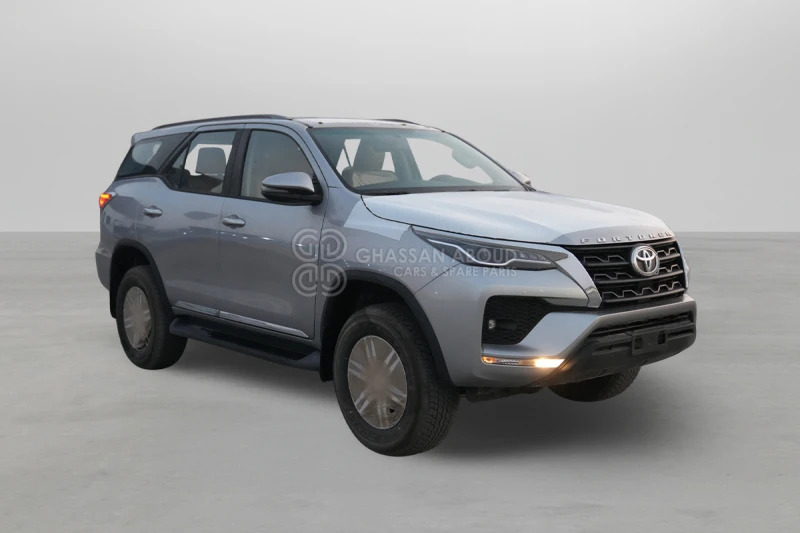 Toyota Fortuner 4x4 - SUV/ Todoterreno: foto 1 Toyota Fortuner 4x4 - SUV/ Todoterreno: foto 1