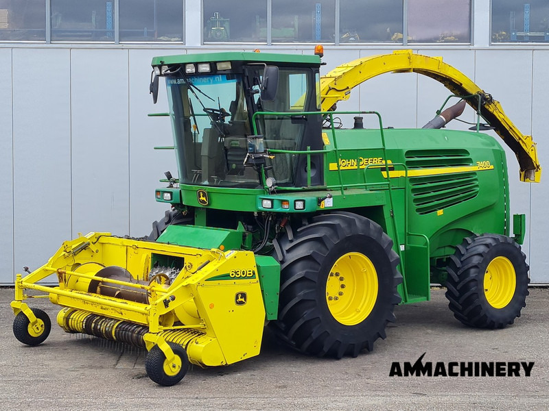 John Deere 7400 forage harvester - Cosechadora de forraje: foto 1 John Deere 7400 forage harvester - Cosechadora de forraje: foto 1
