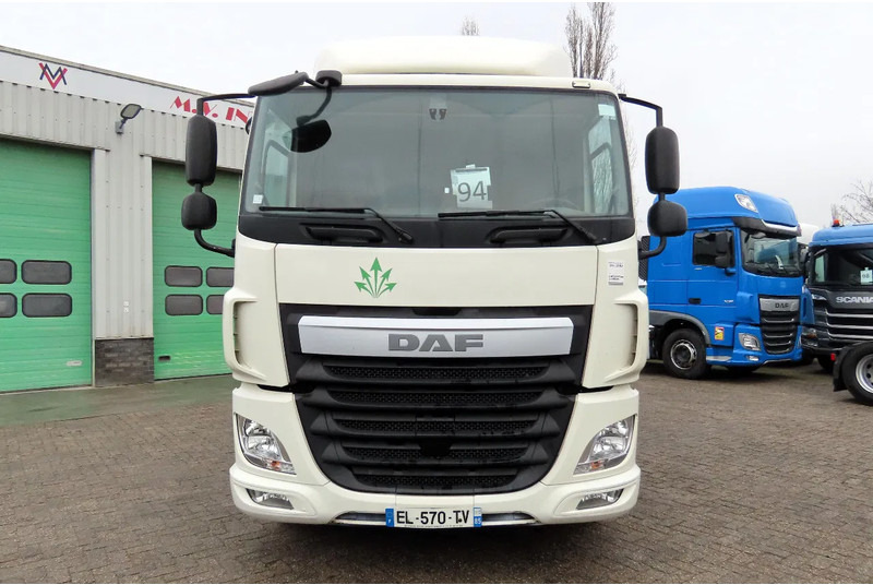 DAF CF 460 RETARDER, PTO - Cabeza tractora: foto 3 DAF CF 460 RETARDER, PTO - Cabeza tractora: foto 3