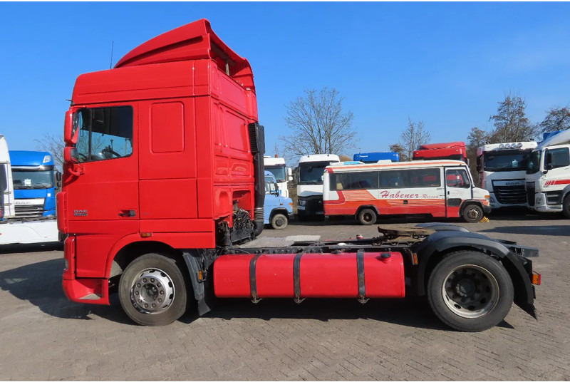DAF XF 105.460 Euro5 evv, 2 beds, 2 tanks - Cabeza tractora: foto 4 DAF XF 105.460 Euro5 evv, 2 beds, 2 tanks - Cabeza tractora: foto 4