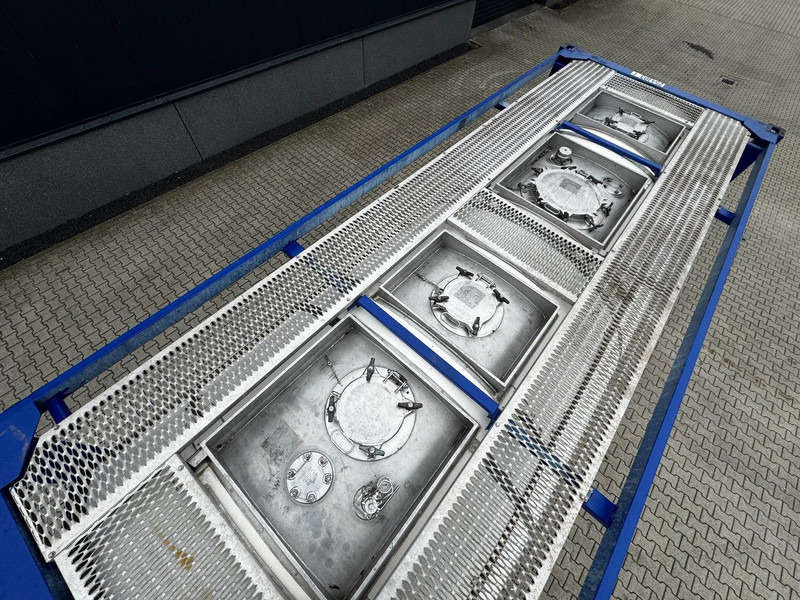 Contenedor cisterna para transporte de substancias químicas CIMC 20FT ISO, 25.050L / 1-COMP / 3 BAFFELS / T11 / 4 manholes / ADR valid until 04/2027: foto 11