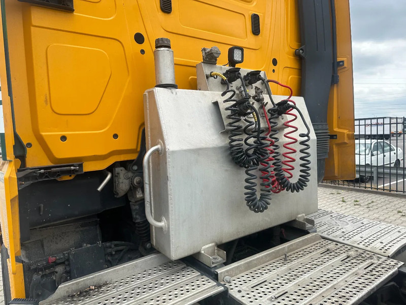 Leasing de Mercedes-Benz Actros 2748 LS 6x2 BROKEN ENGINE Mercedes-Benz Actros 2748 LS 6x2 BROKEN ENGINE: foto 19