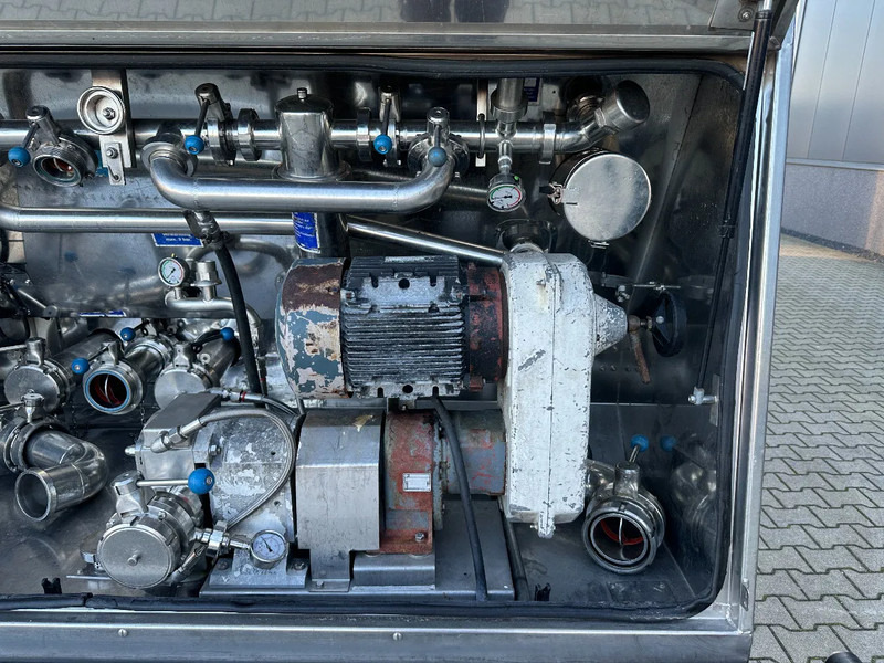 Semirremolque cisterna para transporte de alimentos Feldbinder FOOD / LEVENSMIDDELEN/ LEBENSMITTEL / 33.500L / 3-COMP / PUMP / NL-trailer / APK: 05-2026: foto 9