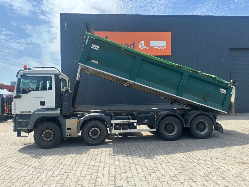 MAN TGS 35.440 AJK HARDOX KIPPER (16.5m3), 8x4, MANUAL, EURO-5, TWIN-STEER, BIG AXLES - Camión volquete: foto 3 MAN TGS 35.440 AJK HARDOX KIPPER (16.5m3), 8x4, MANUAL, EURO-5, TWIN-STEER, BIG AXLES - Camión volquete: foto 3