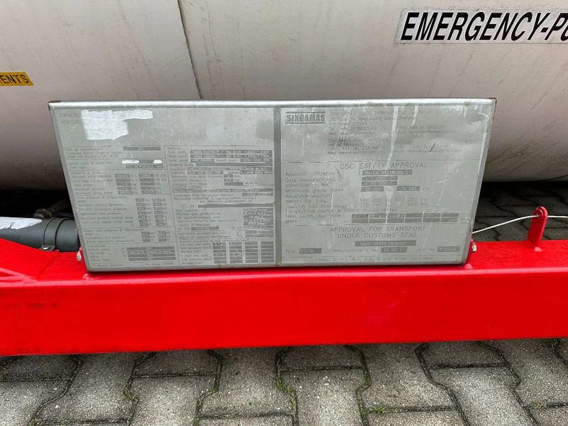 Contenedor cisterna para transporte de combustible SINGAMAS 20FT ISO, 26.000L/1-COMP/3 BAFFELS/3 manholes, 5Y inspection: 06/2027: foto 12 Contenedor cisterna para transporte de combustible SINGAMAS 20FT ISO, 26.000L/1-COMP/3 BAFFELS/3 manholes, 5Y inspection: 06/2027: foto 12