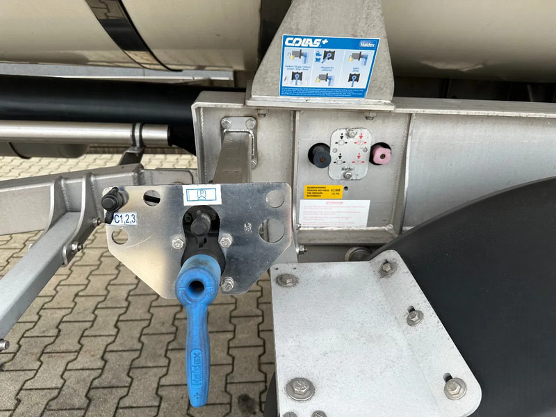 Semirremolque cisterna para transporte de alimentos Van Hool FOOD / 39.000L / 3-COMP / INOX / NL-trailer / APK: 07/2026: foto 15 Semirremolque cisterna para transporte de alimentos Van Hool FOOD / 39.000L / 3-COMP / INOX / NL-trailer / APK: 07/2026: foto 15