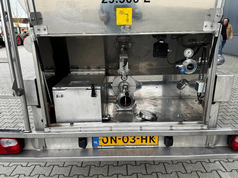 Van Hool LEVENSMIDDEL / RVS Rahmen / Leergewicht: 5.860kg / 29.500L / 1-Kammer+ 1 Schwallwand / Scheibebremse / NL / APK 03-2026 - Semirremolque cisterna: foto 5 Van Hool LEVENSMIDDEL / RVS Rahmen / Leergewicht: 5.860kg / 29.500L / 1-Kammer+ 1 Schwallwand / Scheibebremse / NL / APK 03-2026 - Semirremolque cisterna: foto 5