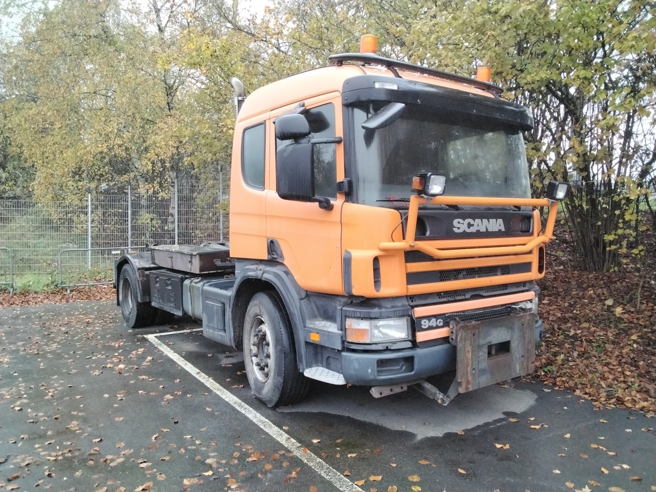SCANIA 94G260 - Camión volquete: foto 1 SCANIA 94G260 - Camión volquete: foto 1