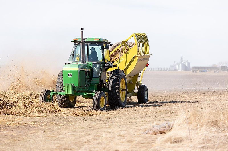 Degelman RENN BALE PROCESSOR 938 - Maquinaria de henificación: foto 5 Degelman RENN BALE PROCESSOR 938 - Maquinaria de henificación: foto 5