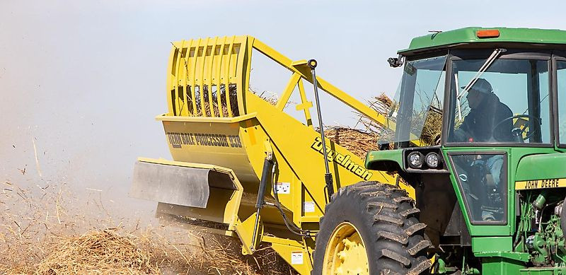 Degelman RENN BALE PROCESSOR 938 - Maquinaria de henificación: foto 4 Degelman RENN BALE PROCESSOR 938 - Maquinaria de henificación: foto 4