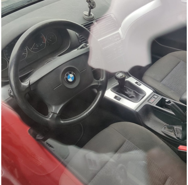Coche BMW 318-D: foto 6