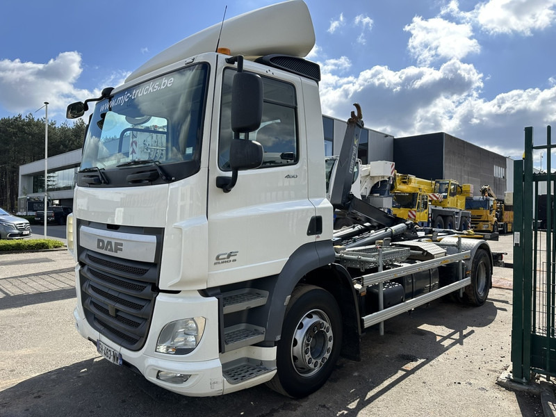 DAF CF 460 4x2 19T MARREL ABROLLKIPPER HAKEN - 5.10M + 1.30M Ausziehbarer Stoßstange - EURO 6 - 13L ENGINE - ZF AUTO - Camión multibasculante: foto 3 DAF CF 460 4x2 19T MARREL ABROLLKIPPER HAKEN - 5.10M + 1.30M Ausziehbarer Stoßstange - EURO 6 - 13L ENGINE - ZF AUTO - Camión multibasculante: foto 3