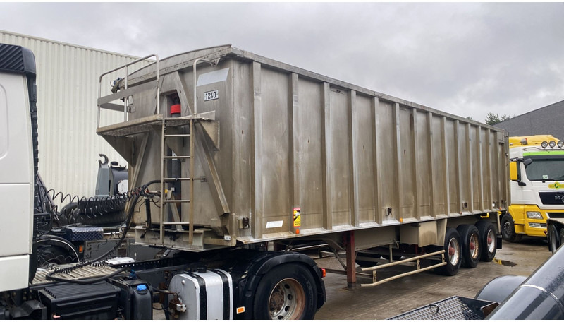 Semirremolque volquete Fruehauf (+/-) 55m³ VOLUME ALU TRAILER BENALU - STEEL SPRING / LAMES - SMB - 3-AXLES F - GOOD CONDITION / BONNE ETAT: foto 1