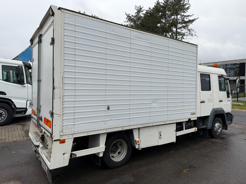 MAN LE 8.180 CLOSED BOX / KOFFER - DOKA - MANUAL GEARBOX - *248.000km* - STEEL SPRING / BLATT / LAMES - BE TRUCK - Camión caja cerrada: foto 5 MAN LE 8.180 CLOSED BOX / KOFFER - DOKA - MANUAL GEARBOX - *248.000km* - STEEL SPRING / BLATT / LAMES - BE TRUCK - Camión caja cerrada: foto 5