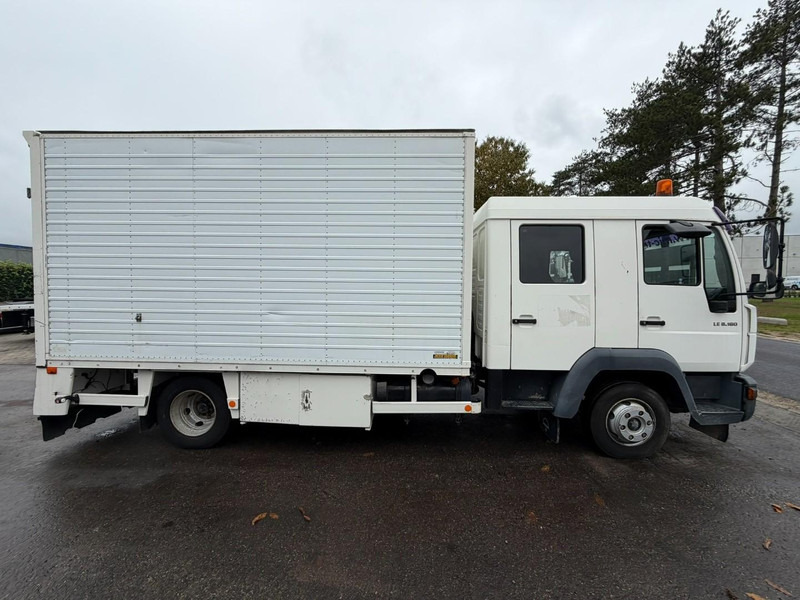 MAN LE 8.180 CLOSED BOX / KOFFER - DOKA - MANUAL GEARBOX - *248.000km* - STEEL SPRING / BLATT / LAMES - BE TRUCK - Camión caja cerrada: foto 4 MAN LE 8.180 CLOSED BOX / KOFFER - DOKA - MANUAL GEARBOX - *248.000km* - STEEL SPRING / BLATT / LAMES - BE TRUCK - Camión caja cerrada: foto 4