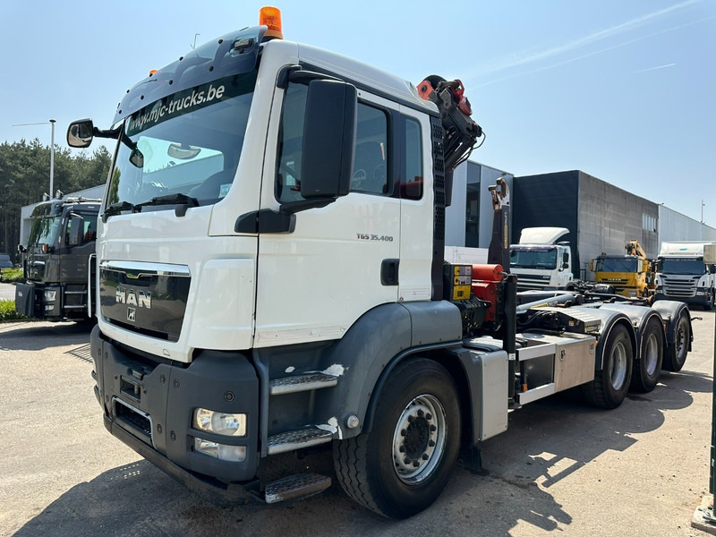 MAN TGS 35.400 8x4 TRIDEM HOOKLIFT T22 + CRANE PALFINGER PK 18001 EH + RADIO - EURO 5 - LIFT/STEERING AXLE - BE TRUCK - Camión multibasculante, Camión grúa: foto 4 MAN TGS 35.400 8x4 TRIDEM HOOKLIFT T22 + CRANE PALFINGER PK 18001 EH + RADIO - EURO 5 - LIFT/STEERING AXLE - BE TRUCK - Camión multibasculante, Camión grúa: foto 4