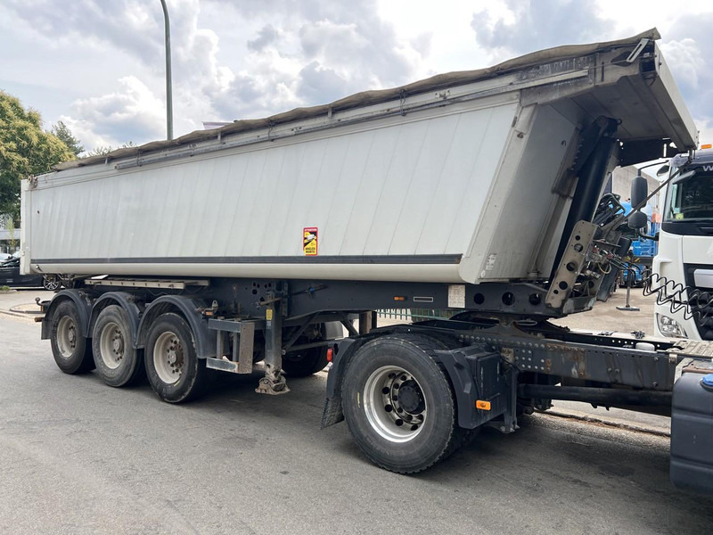 Schmitz Cargobull SKI 24 3-AXLES SAF - STEEL BODY / ALU TIPPER  - GOOD CONDITION - Semirremolque volquete: foto 5 Schmitz Cargobull SKI 24 3-AXLES SAF - STEEL BODY / ALU TIPPER  - GOOD CONDITION - Semirremolque volquete: foto 5