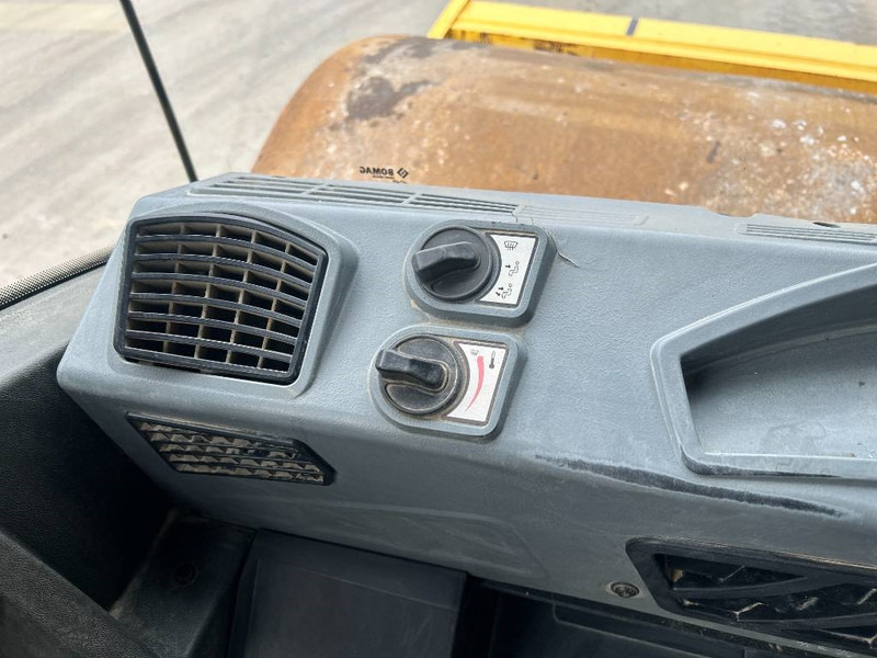 Bomag BW213D-5 - Rodillo: foto 2 Bomag BW213D-5 - Rodillo: foto 2