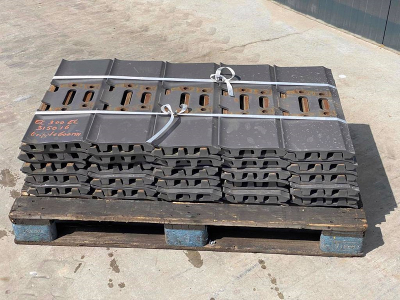 Case CX290 / CX300 Shoes/Pads - Bastidor/ Chasis para Maquinaria de construcción: foto 4 Case CX290 / CX300 Shoes/Pads - Bastidor/ Chasis para Maquinaria de construcción: foto 4