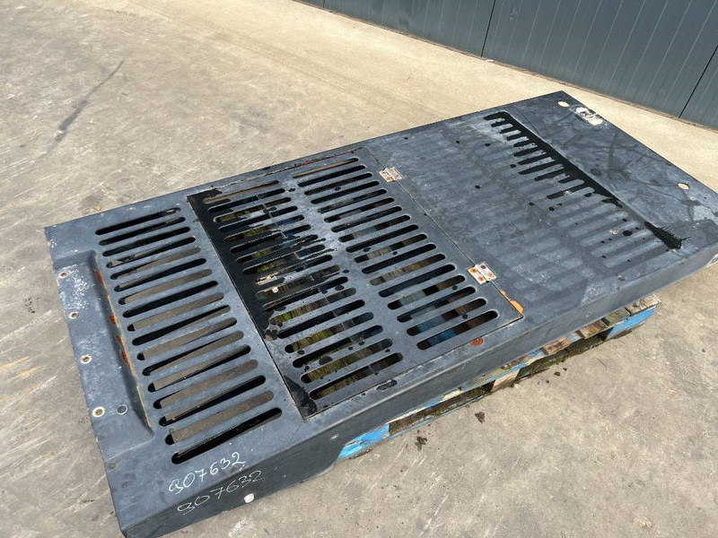 Cat 313E / M315F / 320F / 323E / 325F / 329E/ 330F / 3 - Cabina e interior para Maquinaria de construcción: foto 4 Cat 313E / M315F / 320F / 323E / 325F / 329E/ 330F / 3 - Cabina e interior para Maquinaria de construcción: foto 4