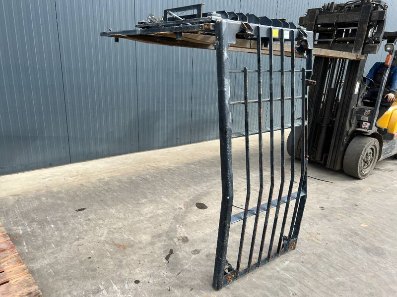 Cat 313E / M315F / 320F / 323E / 325F / 329E / 330F / - Cabina e interior para Maquinaria de construcción: foto 2 Cat 313E / M315F / 320F / 323E / 325F / 329E / 330F / - Cabina e interior para Maquinaria de construcción: foto 2