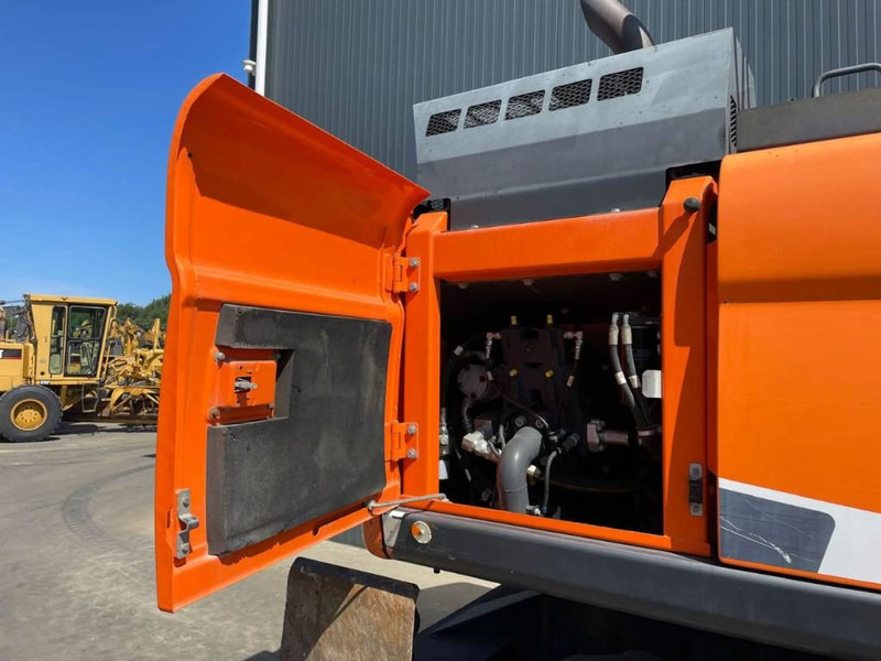 Excavadora de ruedas Doosan DX170W-5: foto 15 Excavadora de ruedas Doosan DX170W-5: foto 15