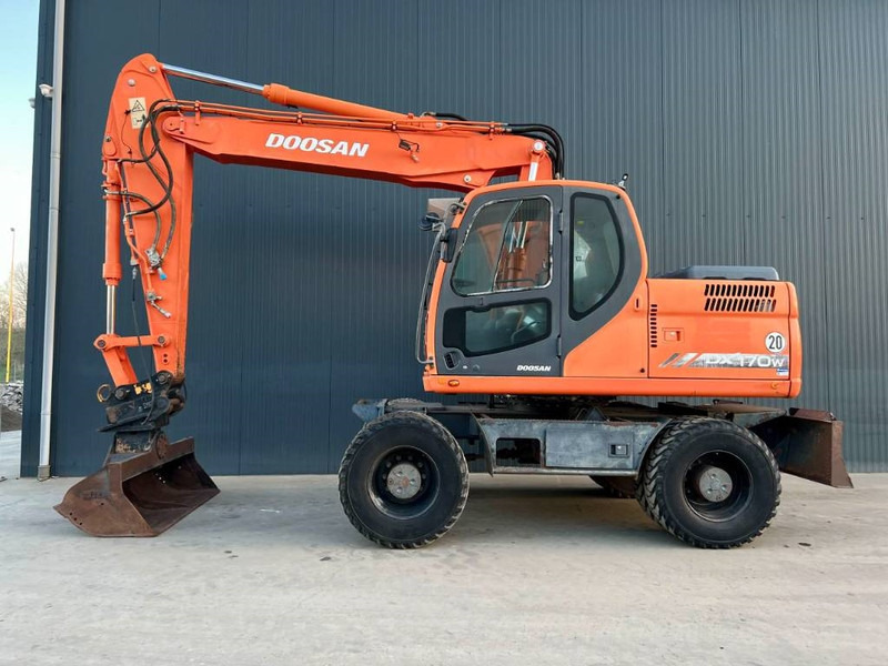 Doosan DX170W - Excavadora de ruedas: foto 3 Doosan DX170W - Excavadora de ruedas: foto 3