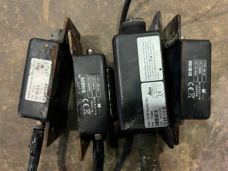 Implemento para Maquinaria de construcción Leica MNS1250 GG GPS / CGA60: foto 8