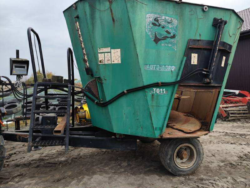 Auto-Agro T-011 - Desensiladora: foto 2 Auto-Agro T-011 - Desensiladora: foto 2