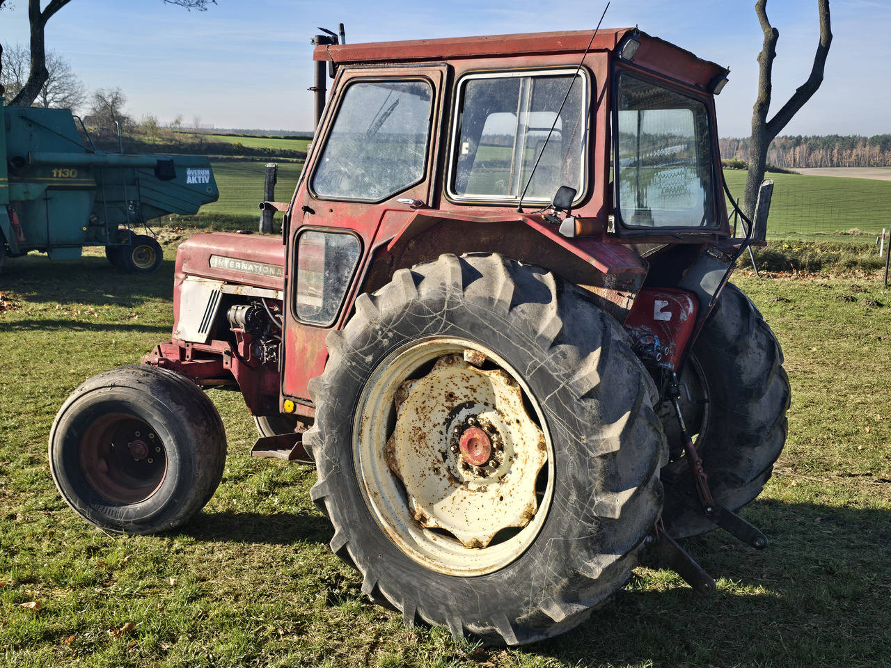 INTERNATIONAL 574 - Tractor: foto 4 INTERNATIONAL 574 - Tractor: foto 4