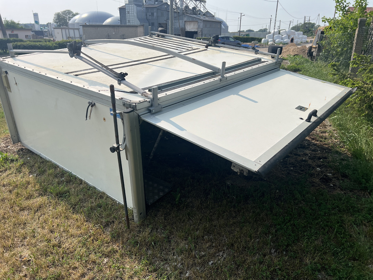 Irsta Skap VW T5 T4 T6 - Coche: foto 1 Irsta Skap VW T5 T4 T6 - Coche: foto 1