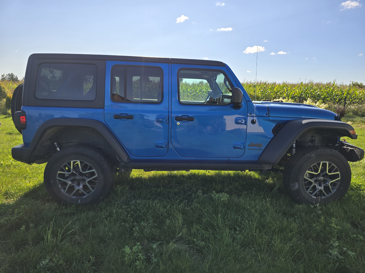 Coche JEEP Wrangler Unlimited Rubicon FOX: foto 6