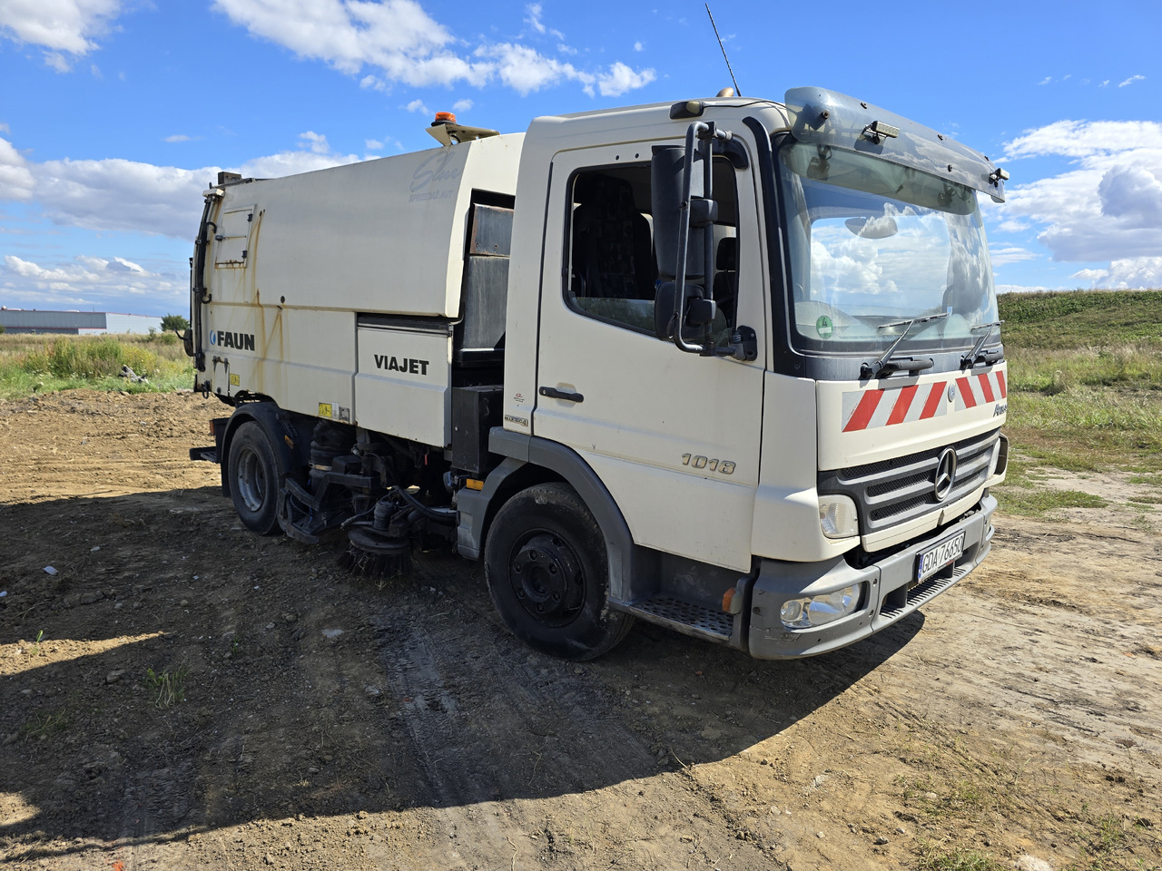 MERCEDES-BENZ Atego - Barredora vial: foto 3 MERCEDES-BENZ Atego - Barredora vial: foto 3