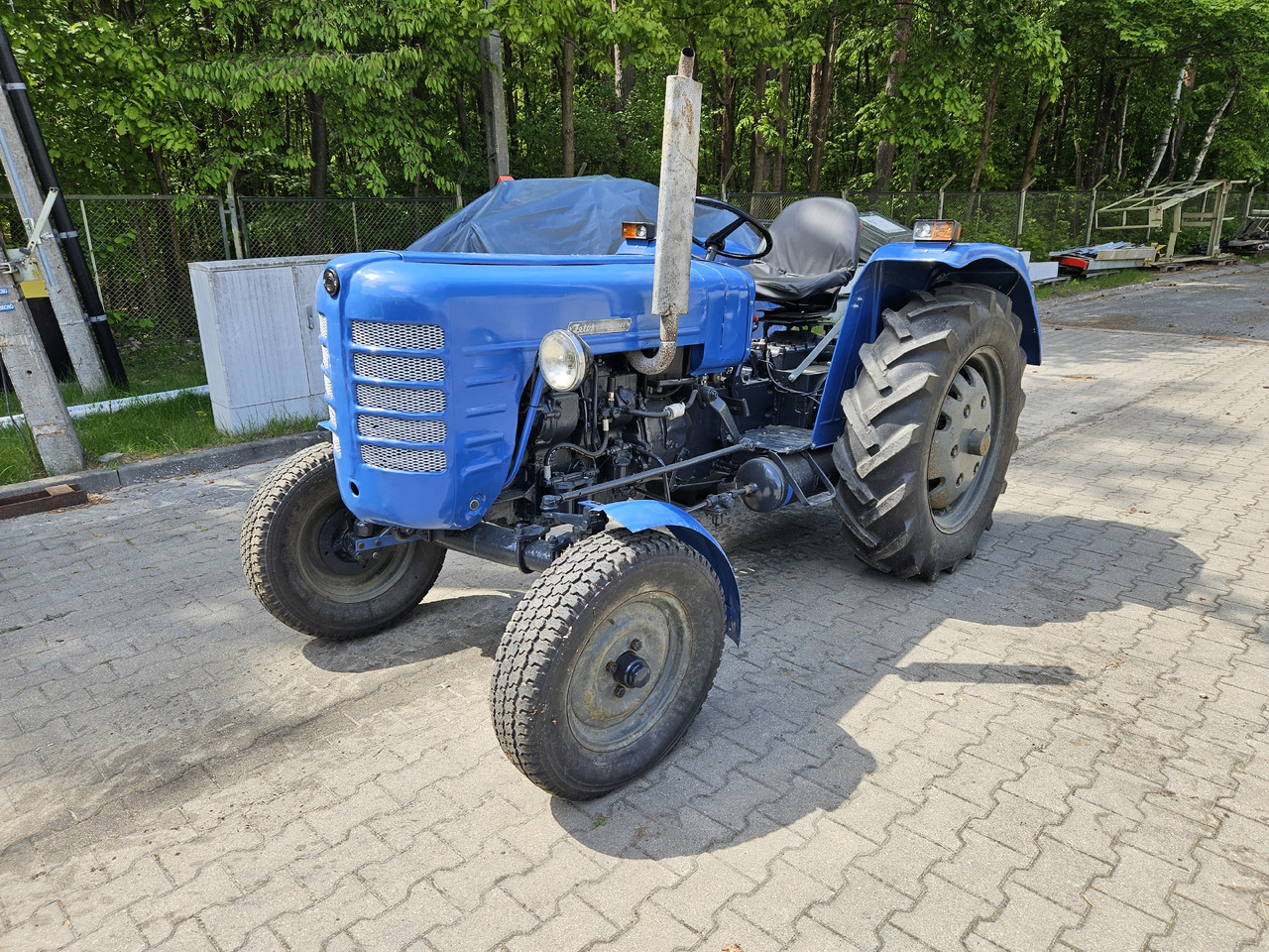 Zetor 3011 - Tractor: foto 1 Zetor 3011 - Tractor: foto 1